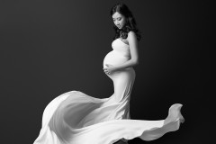 Maternity_High_End_Pregnancy_Photographer_Park_Slope_Lestudionyc-SQUARE