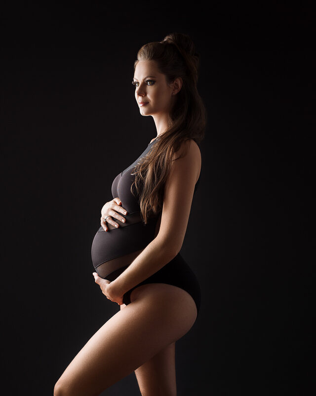 Capturing the Beauty of Maternity Top Photographer